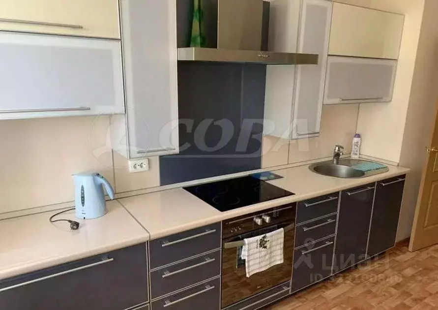 2-к кв. Тюменская область, Тюмень ул. Газовиков, 53 (53.0 м) - Фото 1