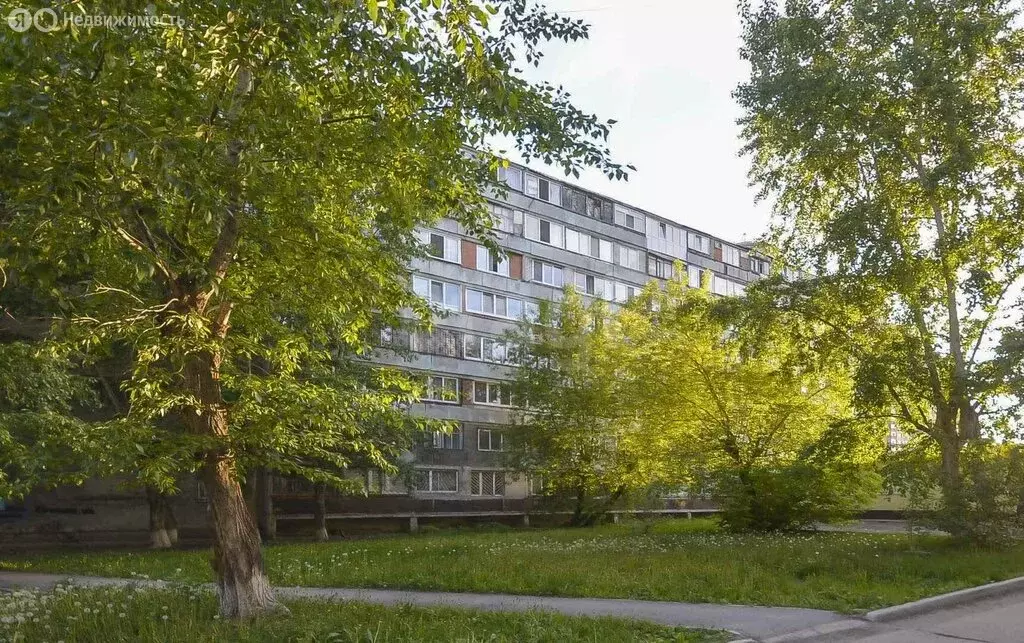 Квартира-студия: Тюмень, улица Мельникайте, 113 (16 м) - Фото 2