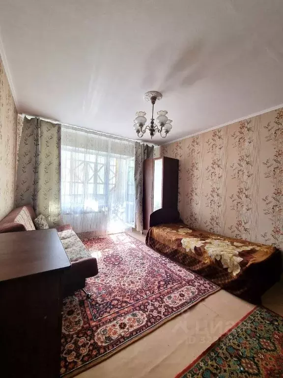 1-к кв. Омская область, Омск ул. 70 лет Октября, 8 (36.9 м) - Фото 1