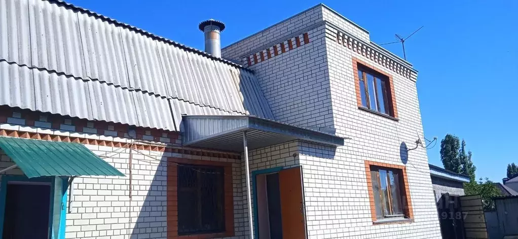 Дом в Саратовская область, Энгельс Советская ул., 79 (115 м) - Фото 1