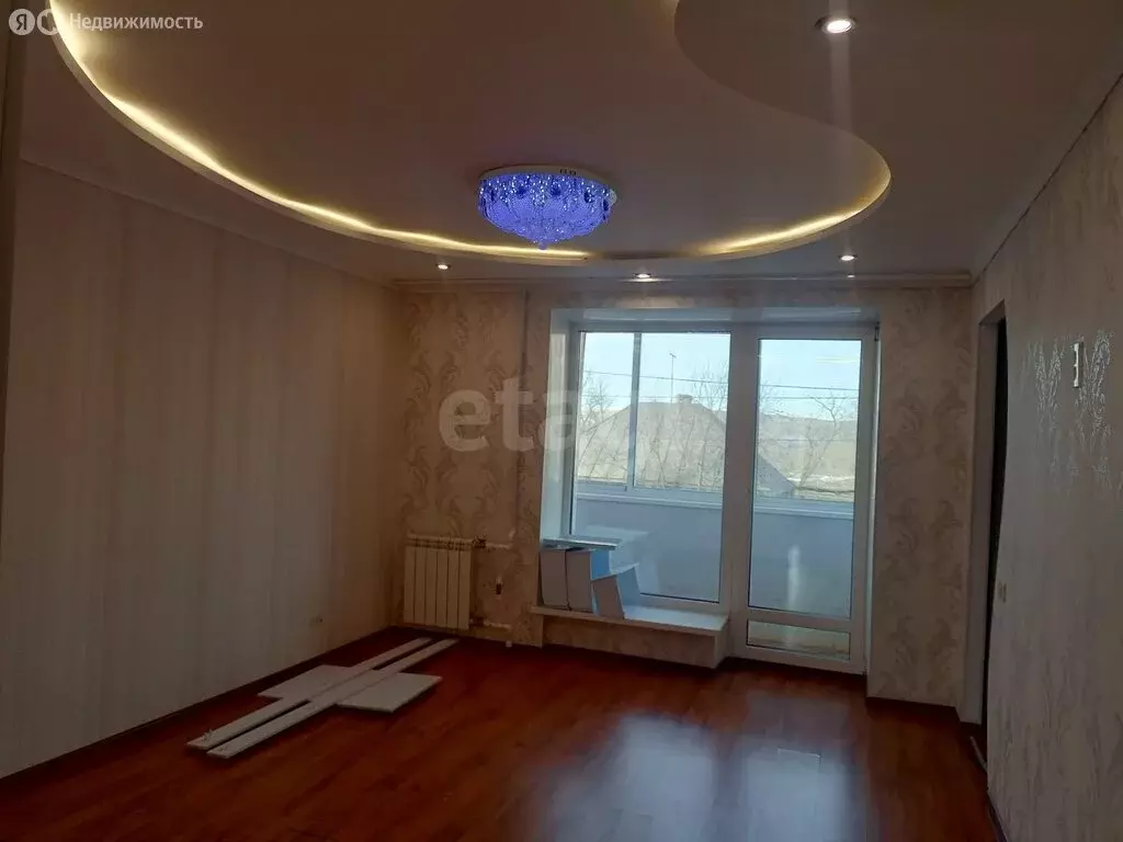 3-комнатная квартира: Сатка, улица Карла Маркса, 22 (60 м) - Фото 1