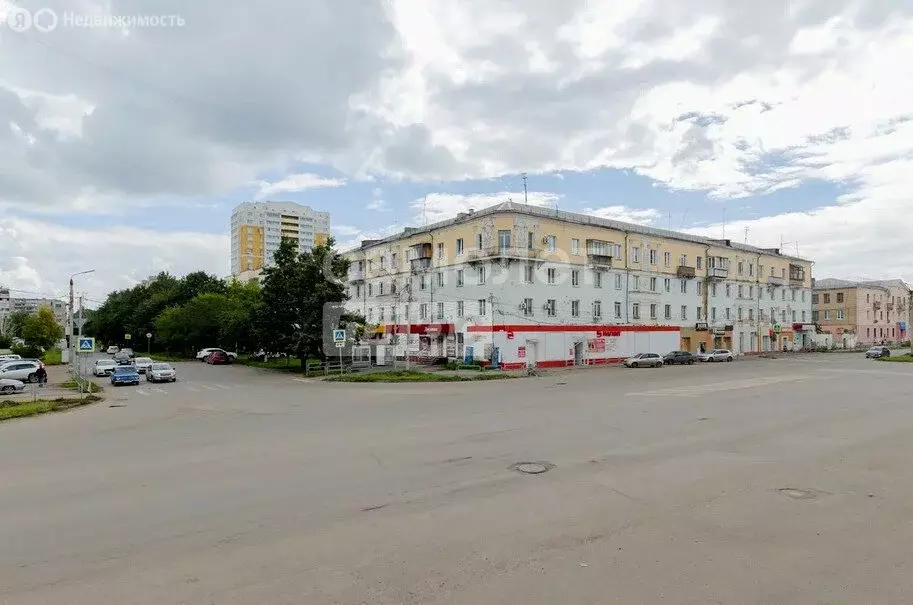 3-комнатная квартира: Копейск, проспект Ильича, 13 (90 м) - Фото 2