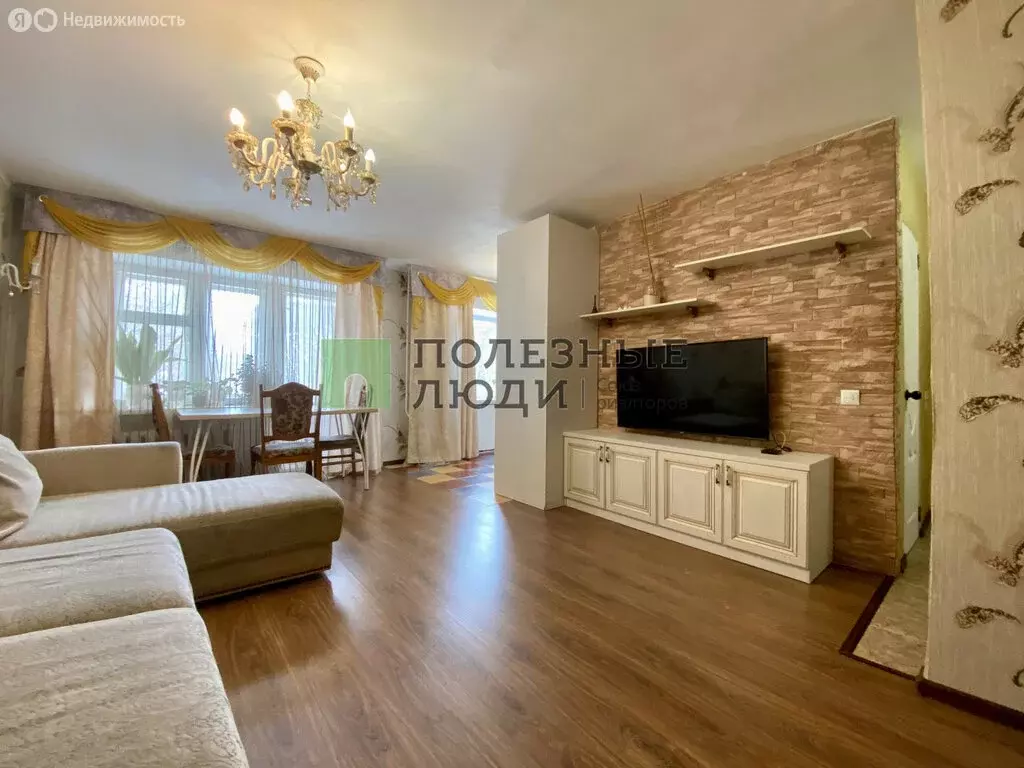 3-комнатная квартира: Ижевск, Пушкинская улица, 254 (71.6 м) - Фото 1