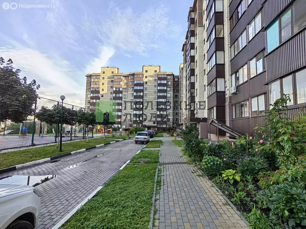 3-комнатная квартира: Дубовое, Зелёная улица, 9 (67 м) - Фото 0