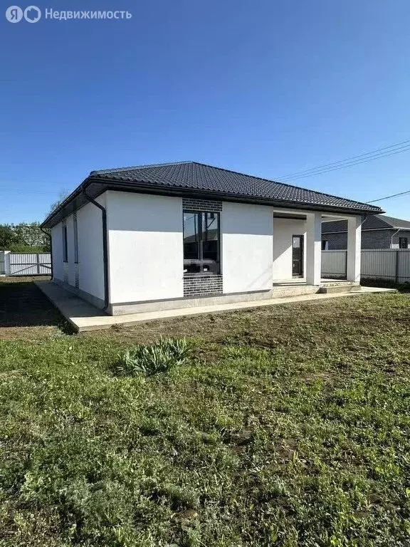 Дом в село Борисовка, улица Дружбы (100 м) - Фото 0