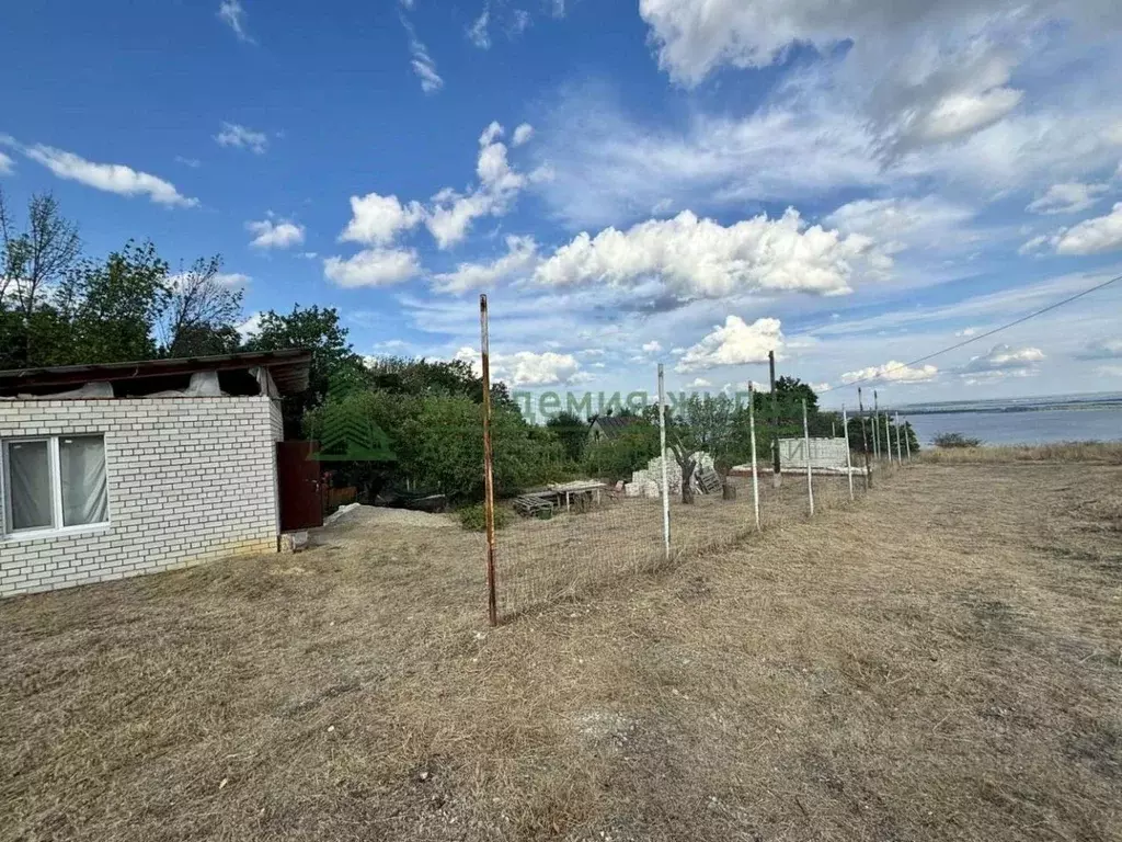 Дом в Саратовская область, пос. Красный Текстильщик  (35 м) - Фото 1