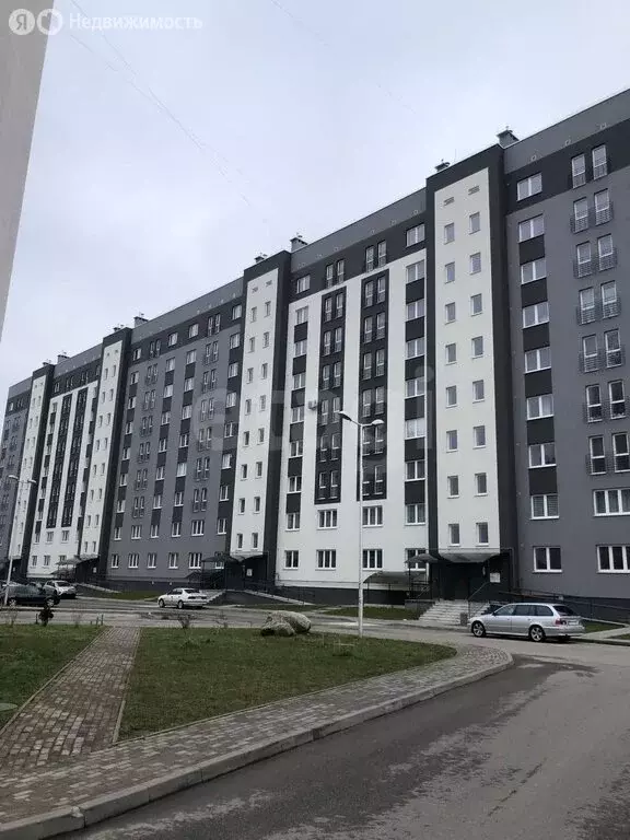 3-комнатная квартира: Калининград, Инженерная улица, 11 (78.8 м) - Фото 0