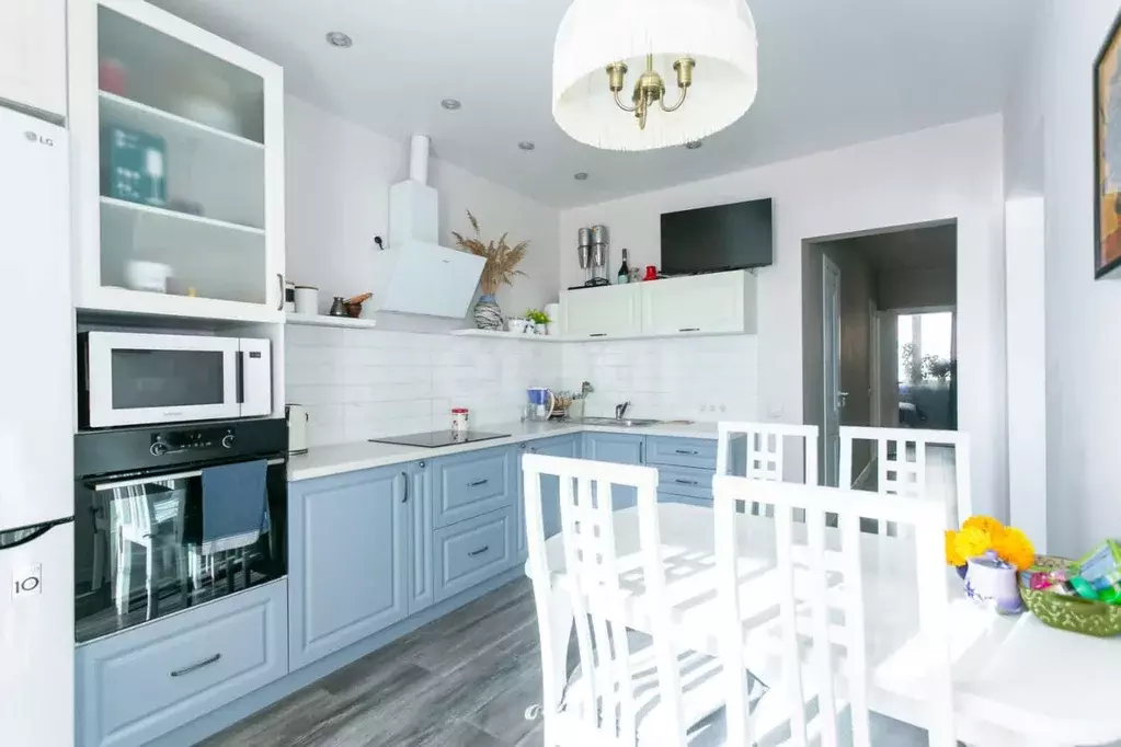 2-к кв. Новосибирская область, Новосибирск Тульская ул., 80 (68.5 м) - Фото 1