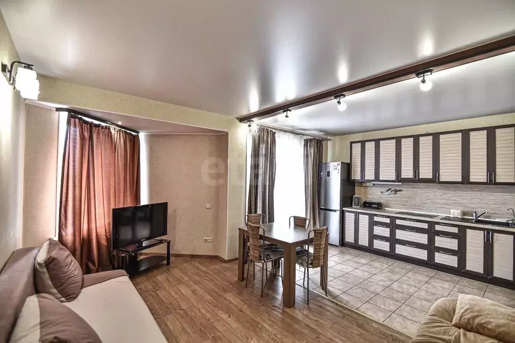 2-к кв. Сахалинская область, Южно-Сахалинск Детская ул., 18А (54.6 м) - Фото 2