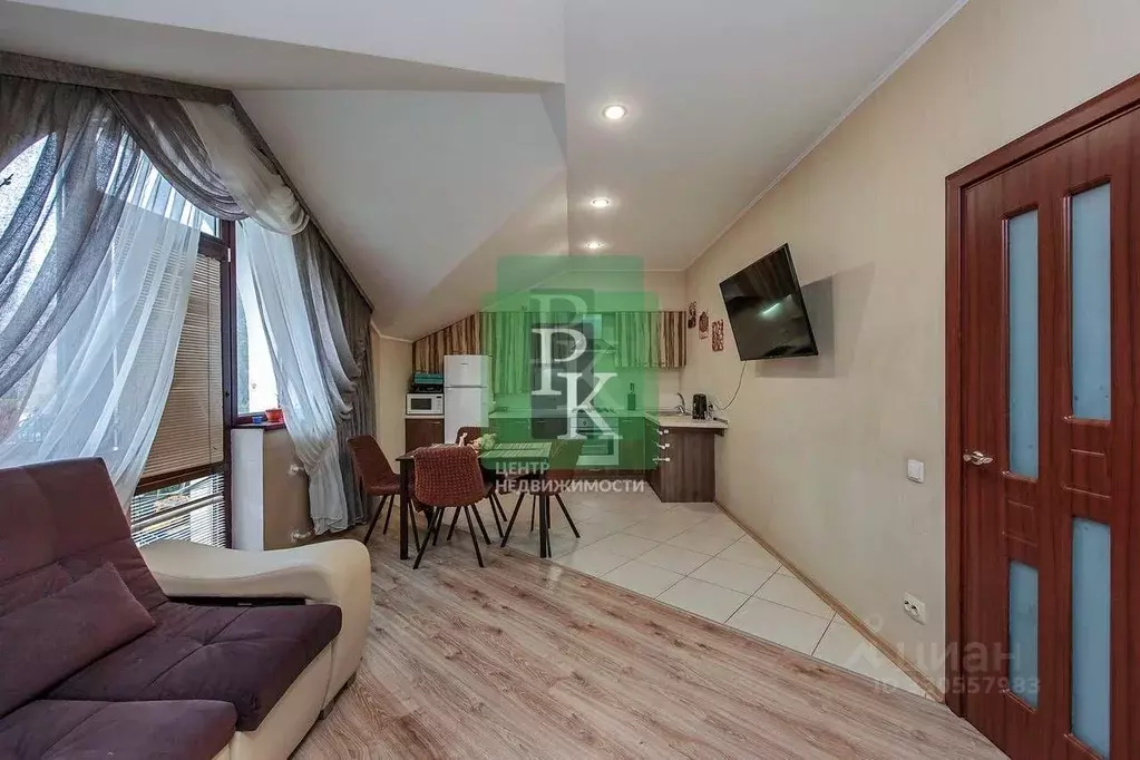 3-к кв. Севастополь ул. Степаняна, 8 (66.7 м) - Фото 2