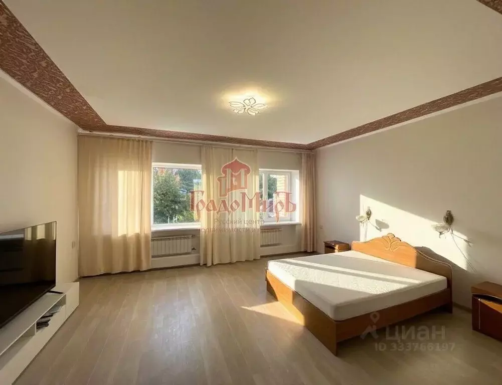 Таунхаус в Владимирская область, Александров ул. Молодежная, 1 (350 м) - Фото 1