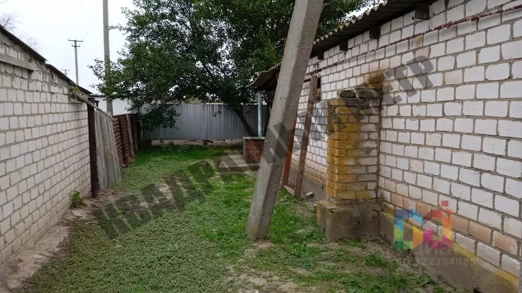 Дом в Калмыкия, Целинный район, с. Троицкое ул. Мучкаева (86 м) - Фото 2