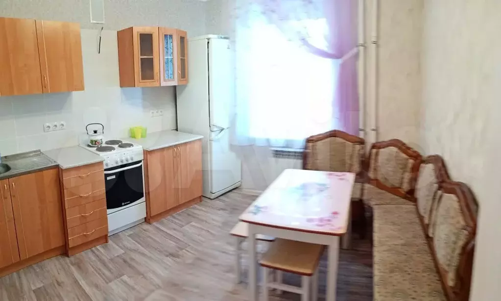 1-к. квартира, 42 м, 10/15 эт. - Фото 0