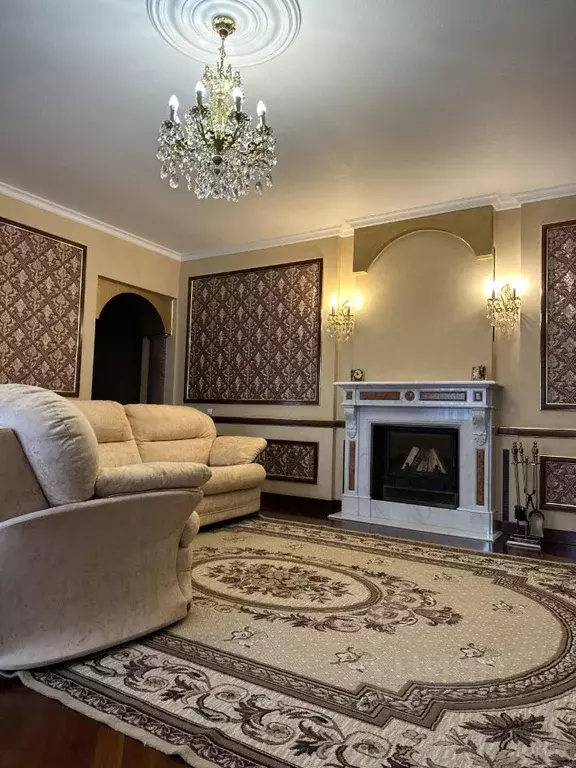 3-к кв. Карелия, Петрозаводск ул. Андропова, 10 (140.0 м) - Фото 0