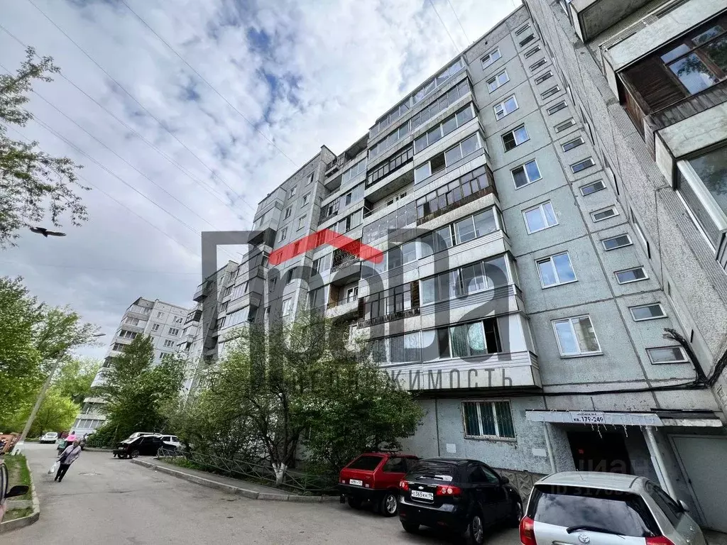3-к кв. Красноярский край, Красноярск ул. Сергея Лазо, 4 (64.7 м) - Фото 0