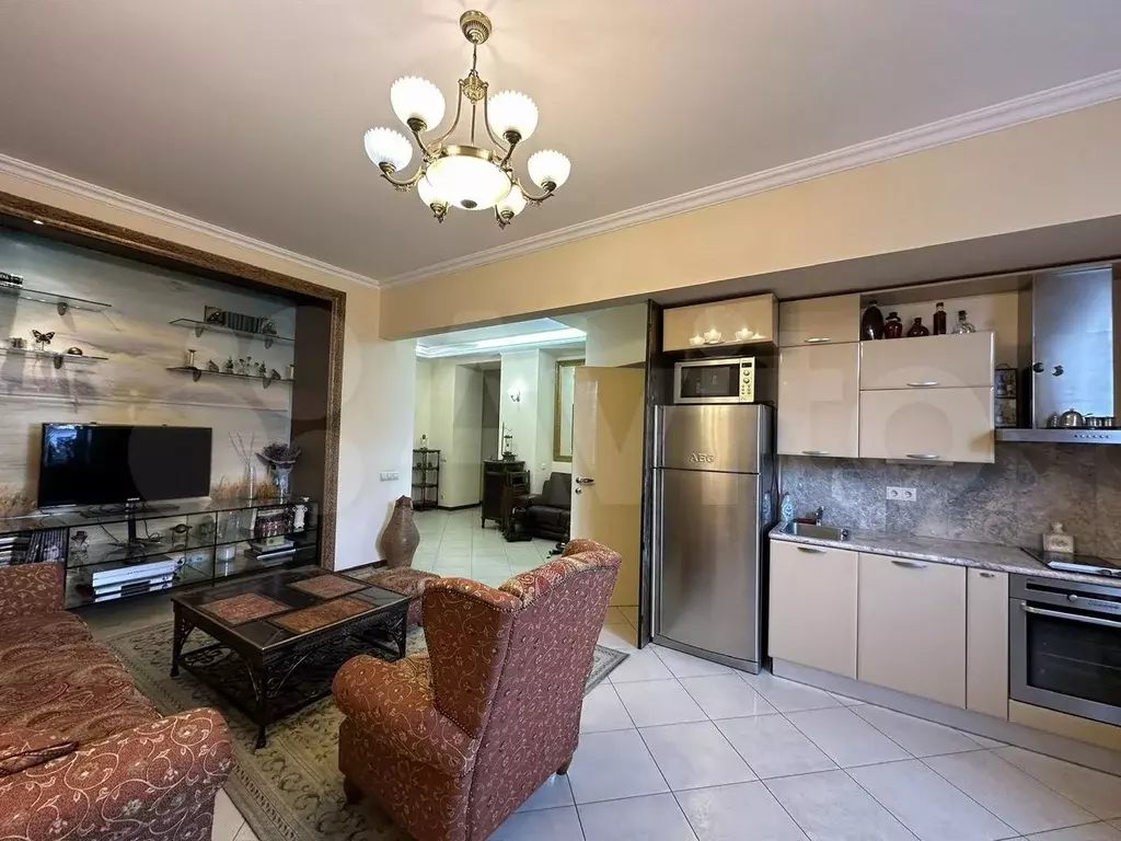 3-к. квартира, 90 м, 6/9 эт. - Фото 0