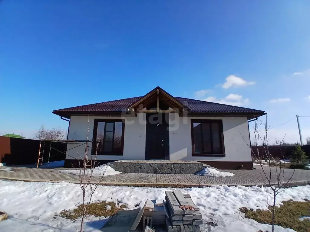 Дом в Белгородская область, Валуйки Ясная ул., 14 (98 м) - Фото 1