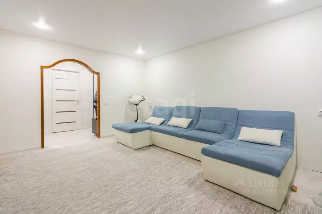 3-к кв. Татарстан, Елабуга ул. Тугарова, 44 (58.0 м) - Фото 0
