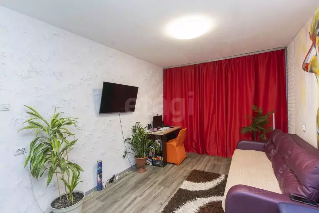 2-к кв. Тюменская область, Тюмень ул. Пермякова, 68к2 (50.0 м) - Фото 1