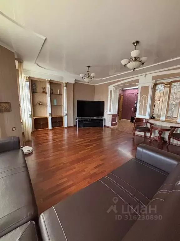 6-к кв. Иркутская область, Иркутск Байкальская ул., 160а (215.0 м) - Фото 0