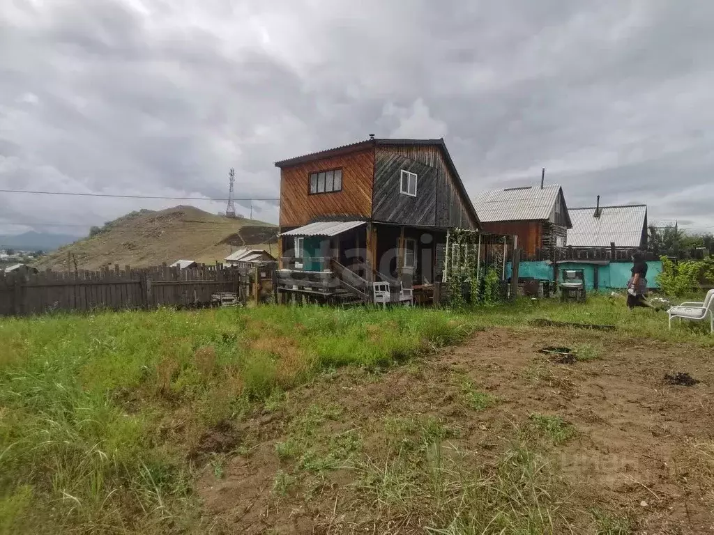Дом в Бурятия, Тарбагатайский район, Саянтуйское с/пос, с. Нижний ... - Фото 1
