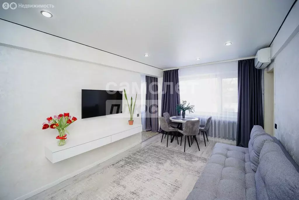 2-комнатная квартира: Омск, Кемеровская улица, 6 (49.9 м) - Фото 1