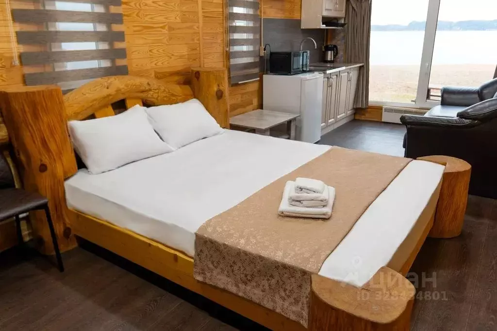 Дом в Мурманская область, Кольский муниципальный округ, с. Териберка, ... - Фото 1