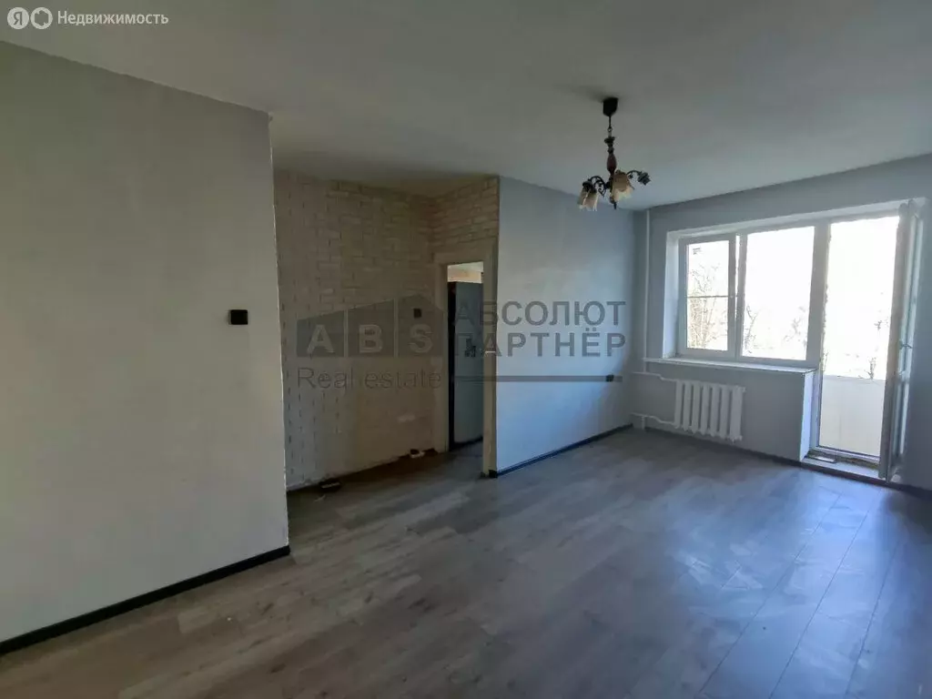 3-комнатная квартира: Великий Новгород, район Софийская сторона, улица ... - Фото 2