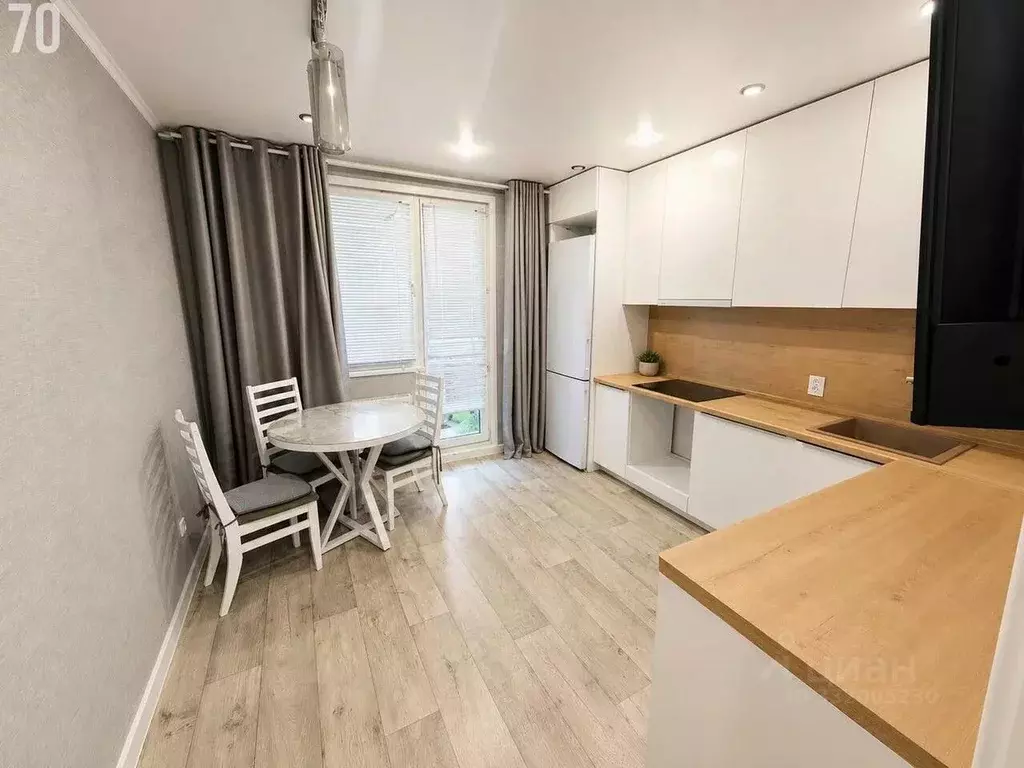 2-к кв. Татарстан, Казань ул. Баки Урманче, 11к3 (62.8 м) - Фото 2
