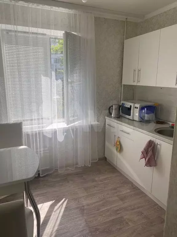 1-к. квартира, 37 м, 1/9 эт. - Фото 0