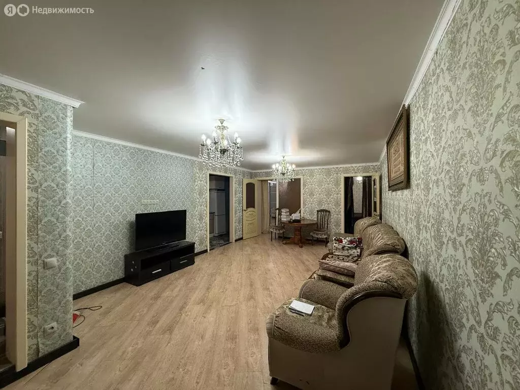 3-комнатная квартира: Дербент, улица Юрия Гагарина, 33 (74 м) - Фото 1