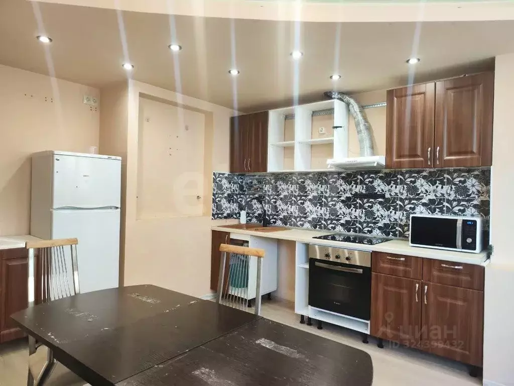 2-к кв. Воронежская область, Воронеж ул. Челюскинцев, 101В (73.0 м) - Фото 2