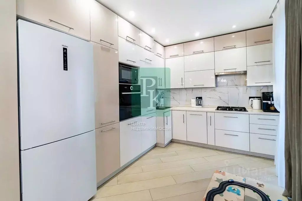 3-к кв. Севастополь ул. Льва Толстого, 22 (90.0 м) - Фото 2