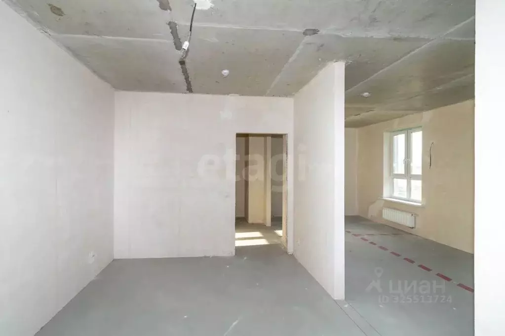 3-к кв. Тюменская область, Тюмень ул. Разведчика Кузнецова, 5 (81.6 м) - Фото 0