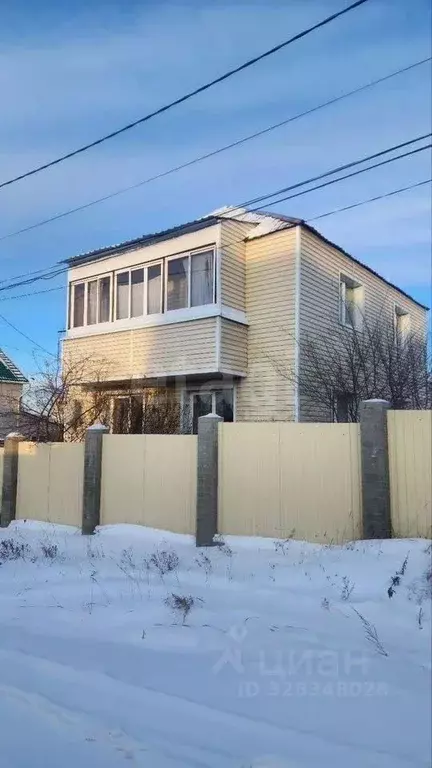 Дом в Бурятия, Улан-Удэ ул. Беловежская, 7 (150 м) - Фото 1