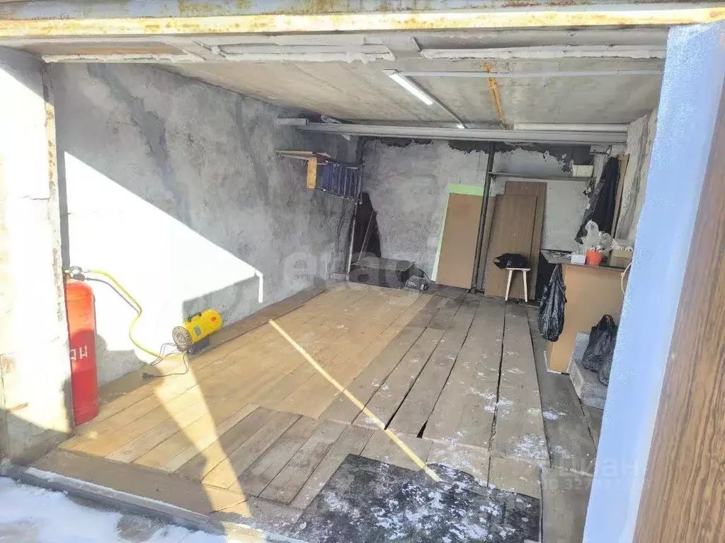 Гараж в Тюменская область, Тюмень ул. Станционная, 48 (19 м) - Фото 1