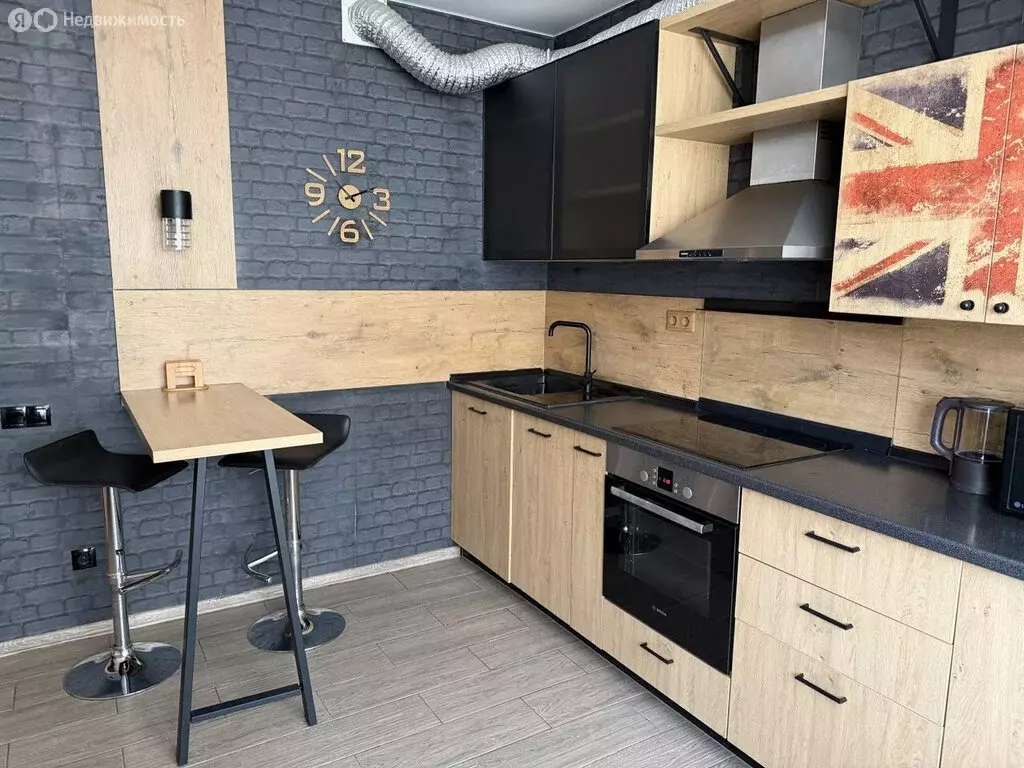 2-комнатная квартира: Екатеринбург, улица 8 Марта, 167 (65 м) - Фото 2