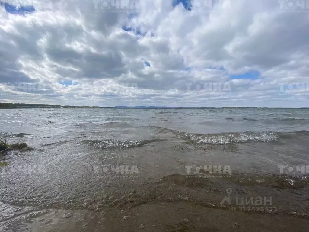 Участок в Челябинская область, Чебаркульский район, с. Кундравы ... - Фото 0