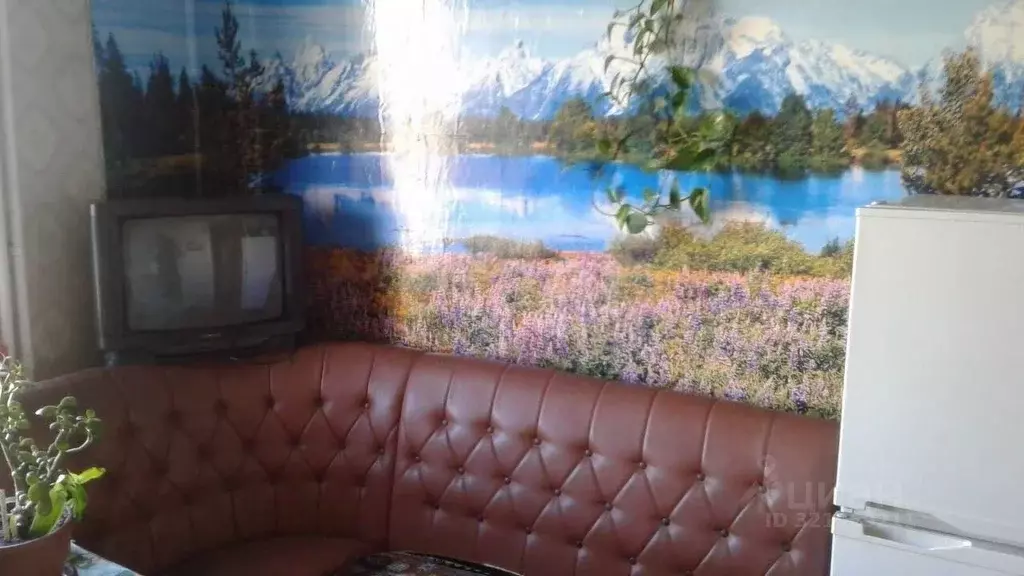 3-к кв. Иркутская область, Ангарск 17-й мкр, 13 (68.3 м) - Фото 1