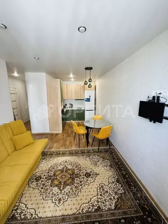 1-к кв. Тюменская область, Тюмень ул. Первооткрывателей, 10 (37.4 м) - Фото 1