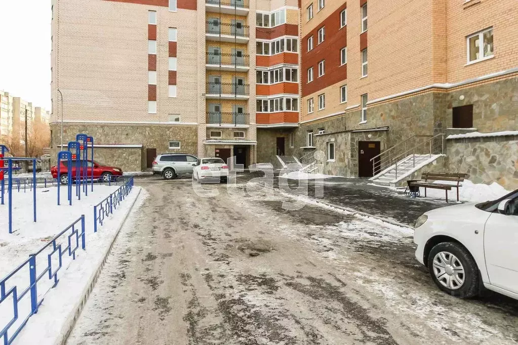 Помещение свободного назначения в Тюменская область, Тюмень ул. ... - Фото 0