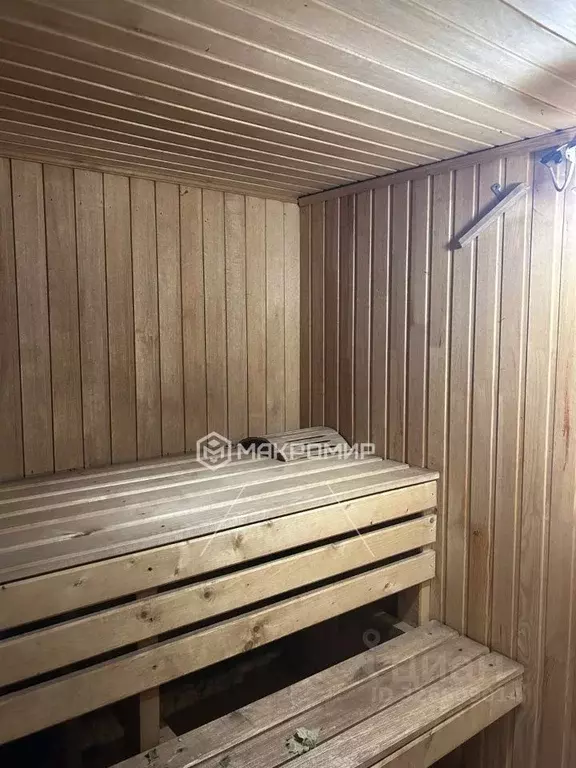 Дом в Брянская область, Жуковский муниципальный округ, с. Ржаница ул. ... - Фото 2