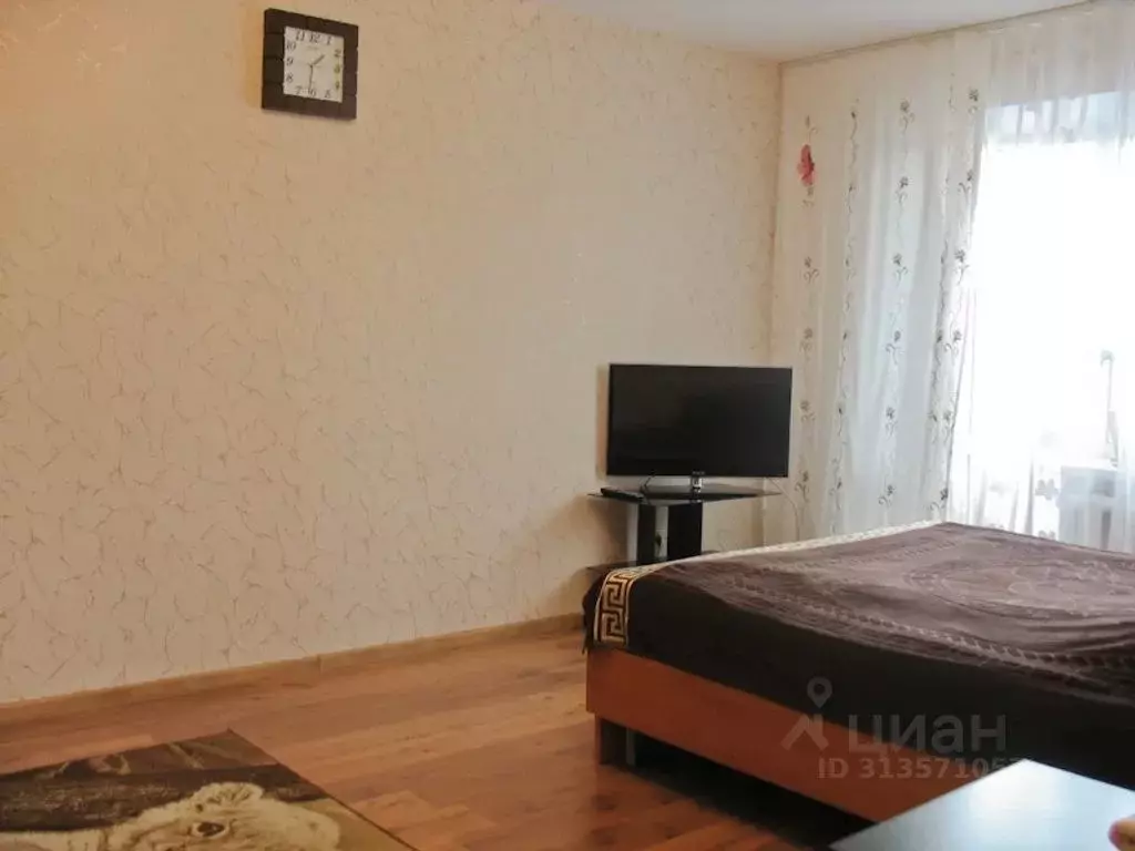 1-к кв. Свердловская область, Екатеринбург ул. Победы, 51 (40.0 м) - Фото 0