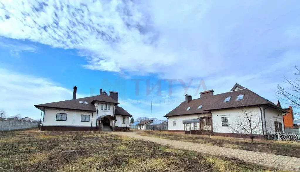 Коттедж в Белгородская область, Старооскольский городской округ, с. ... - Фото 0