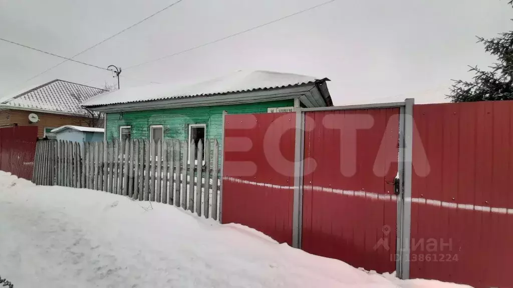 Дом в Омская область, Омск ул. Суровцева (95 м) - Фото 0