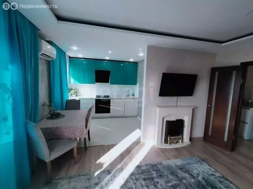 4-комнатная квартира: Балтийск, проспект Ленина, 57 (65.8 м) - Фото 1