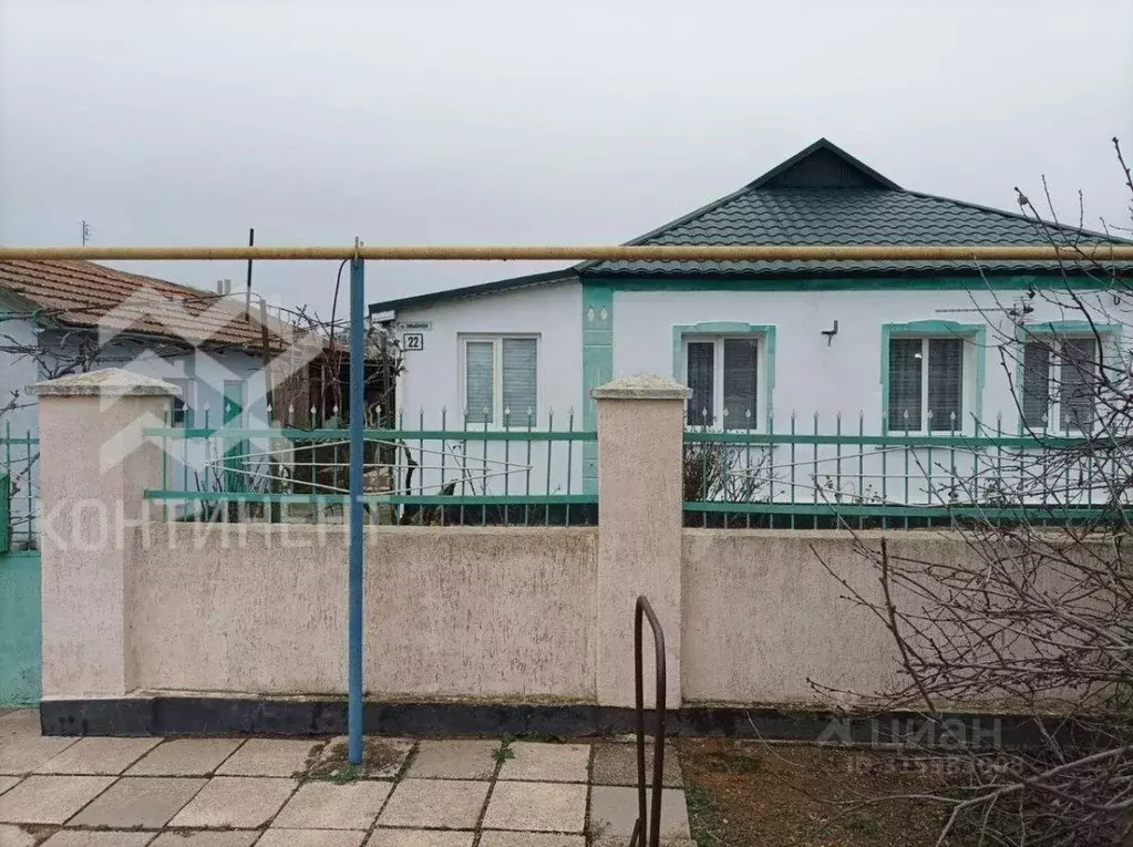 Дом в Крым, Сакский район, с. Охотниково ул. Лиманная (67 м) - Фото 2