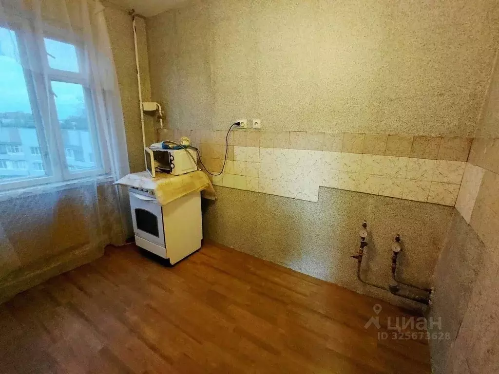 3-к кв. Псковская область, Псков Госпитальная ул., 15 (70.0 м) - Фото 1