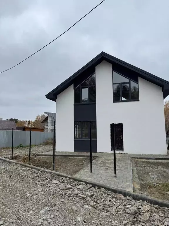 Коттедж в Челябинская область, Карабашский городской округ, пос. ... - Фото 1