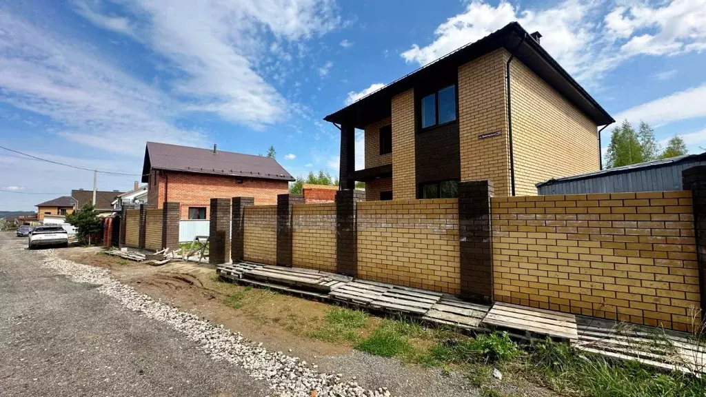 Дом в Татарстан, Казань ул. Лирическая, 39 (130 м) - Фото 0